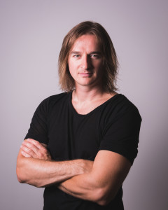 Dorogi Péter (Intim Torna Illegál)